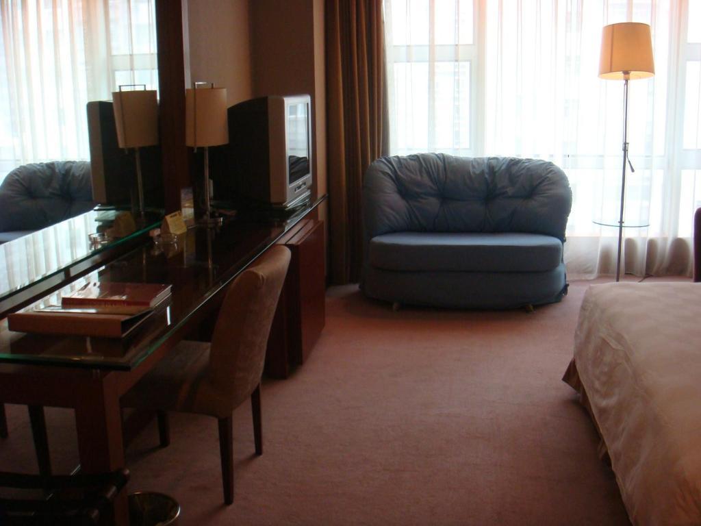 New Times Hotel Shenzhen Railway Station 部屋 写真